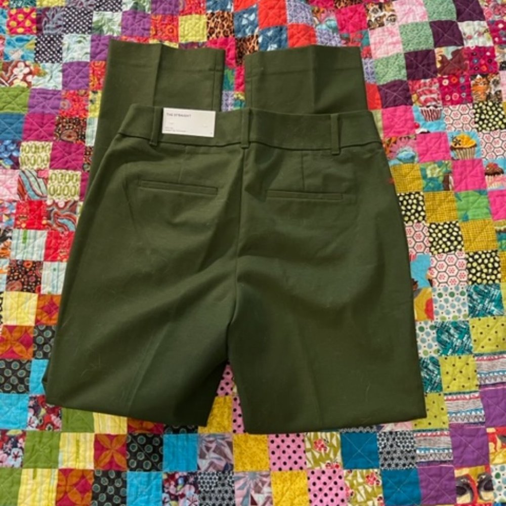 Ann Taylor Factory - The Straight - Size 4